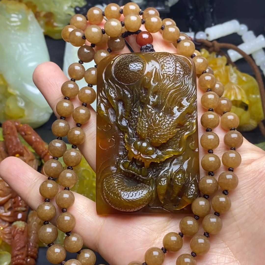 蛇纹石玉颈饰未镶嵌厨***鱼