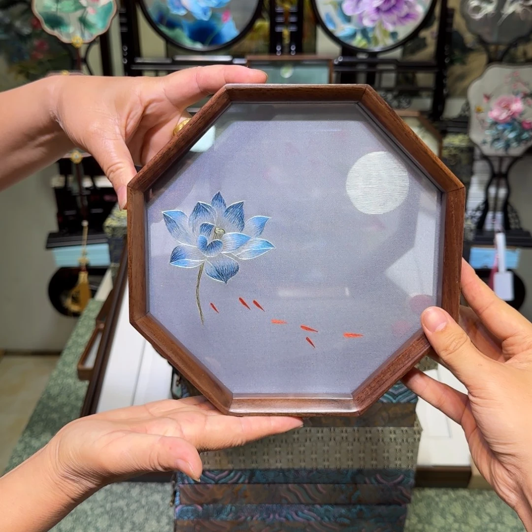 刺绣刺绣工艺精湛独特设计新颖时尚