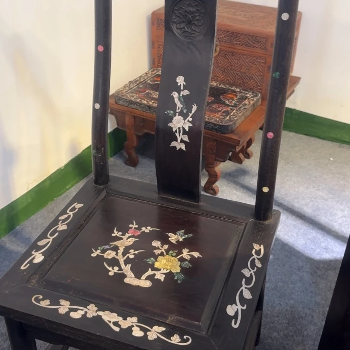 贡木椅子的的的的的的