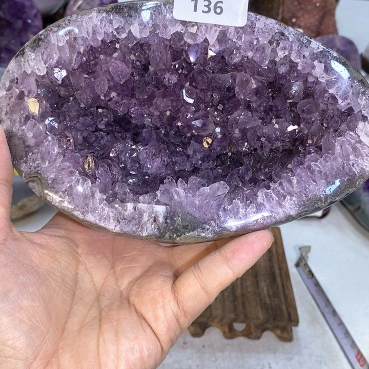 K***q未镶嵌水晶大型摆件（非配饰）