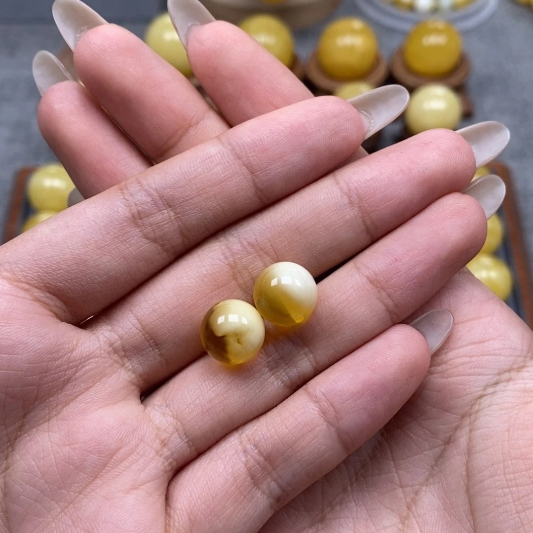 未镶嵌琥珀珠宝奇石燃**头