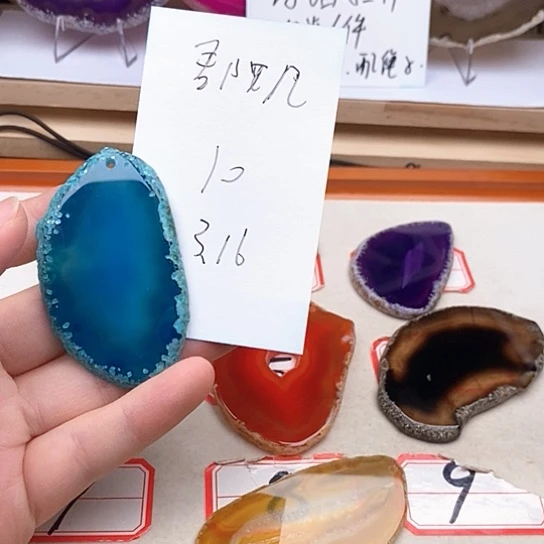 玛瑙/玉髓颈饰足银镀金镶嵌?****児