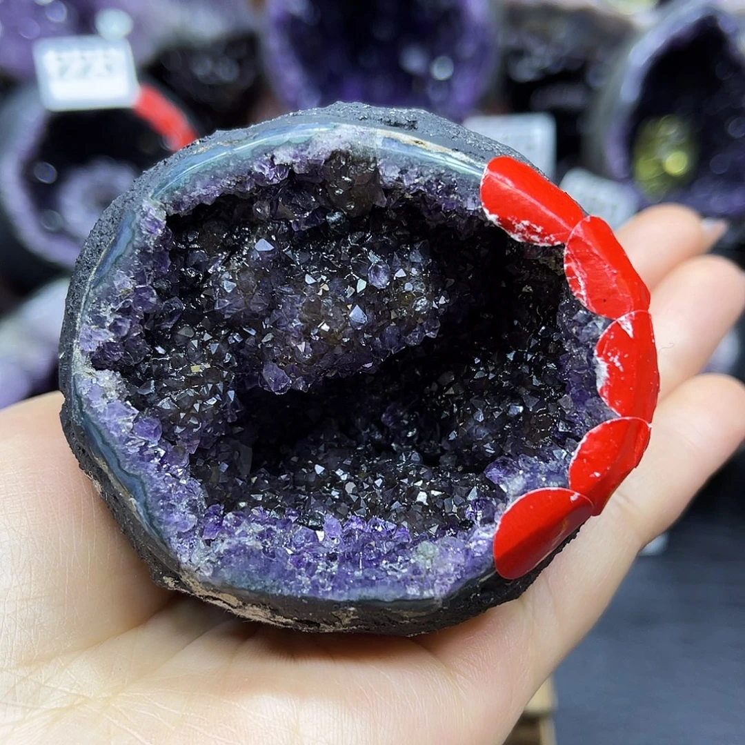 小***猪未镶嵌大型摆件（非配饰）紫晶