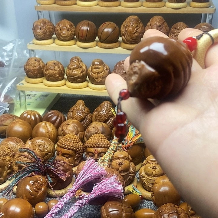 鲁***华手串/手链橄榄核把握机会