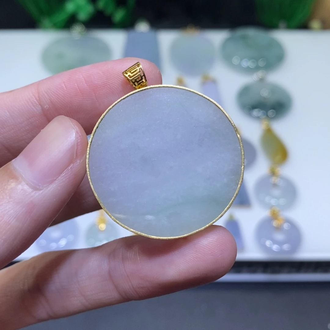 翡翠18K金镶嵌吊坠(不含链)