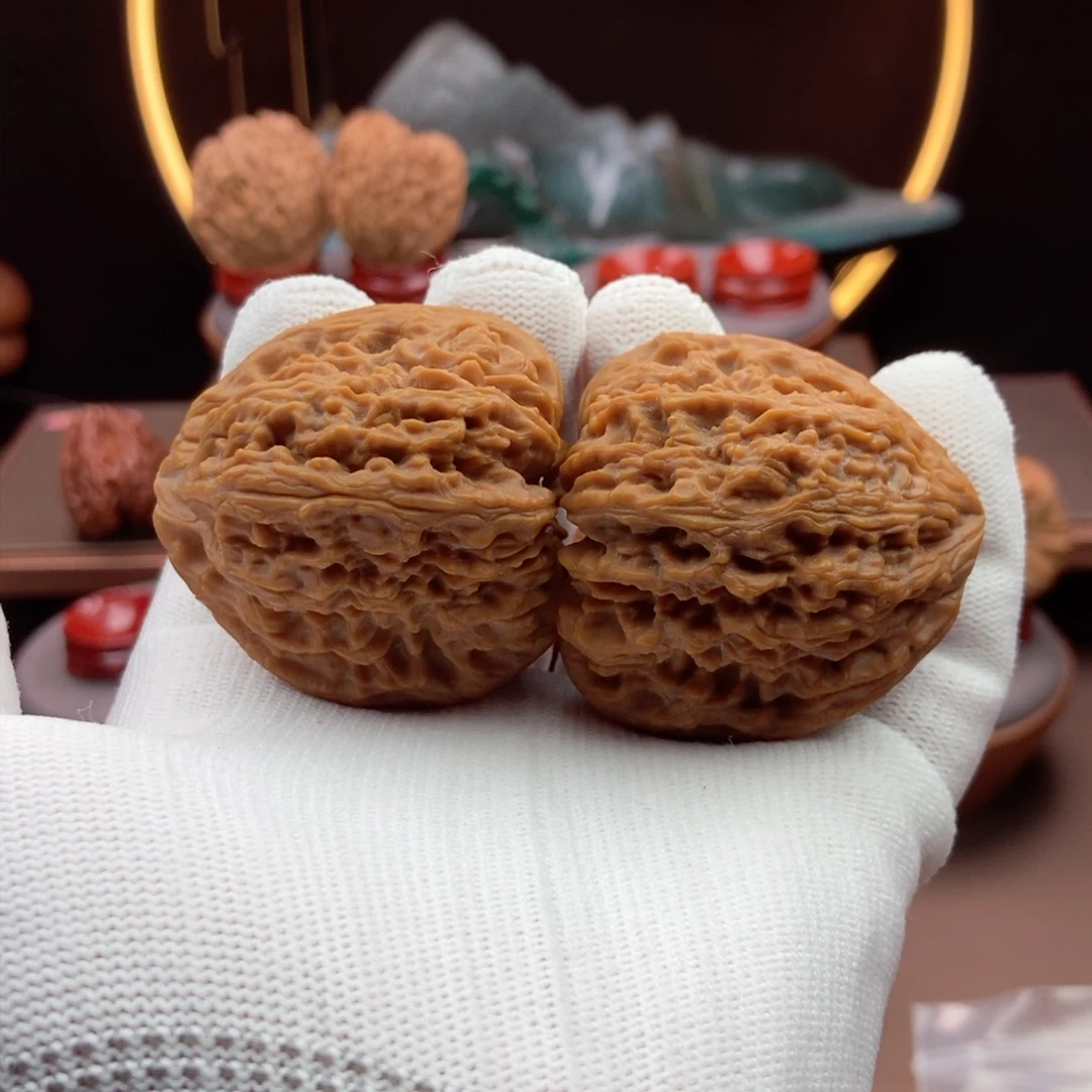 文玩核桃把件丑石三角43全家福49克单不差