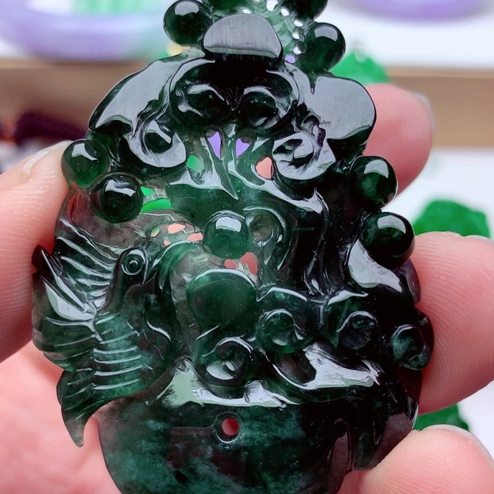 翡翠未镶嵌吊坠(不含链)