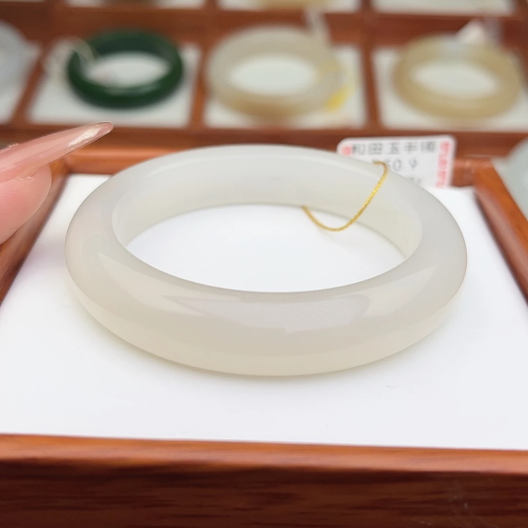 和田玉未镶嵌手镯50.9