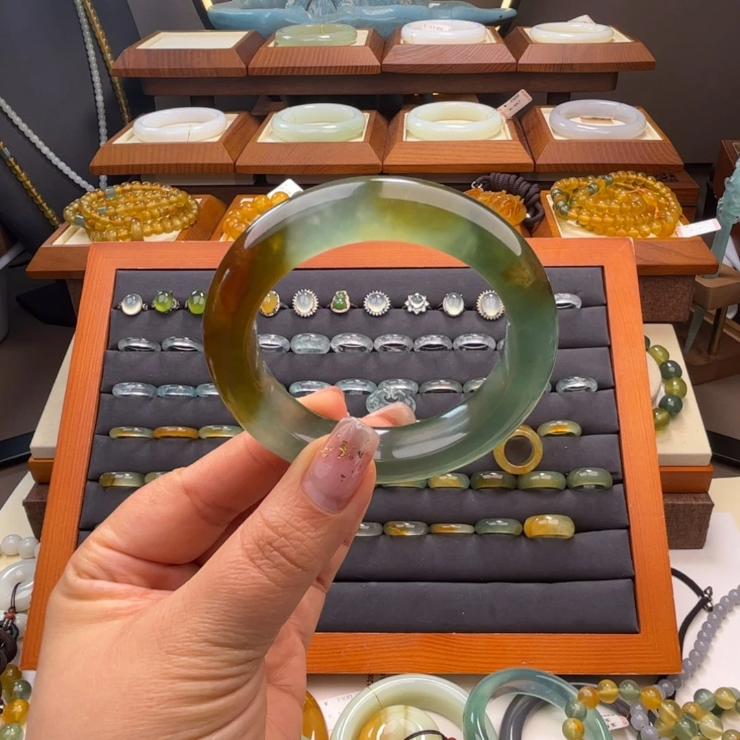 蛇纹石玉未镶嵌57-58