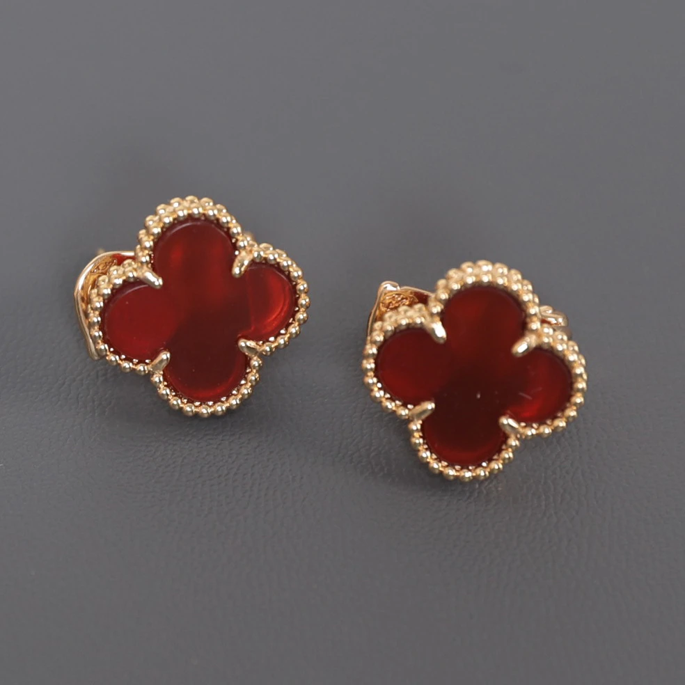 铜合金合成锆石耳饰 时代品牌四叶草高级感经典耳环M40308