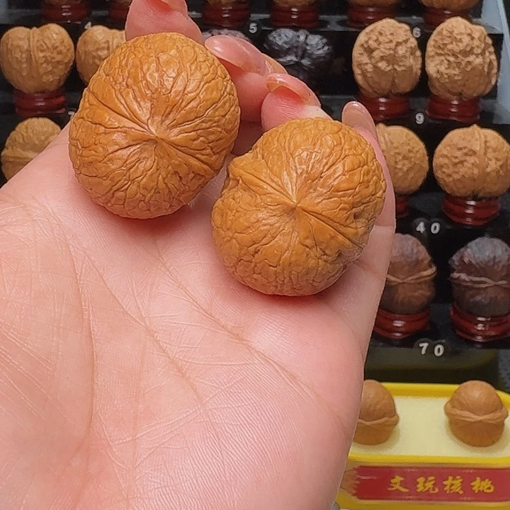 文玩核桃把件佛手元宝…………11