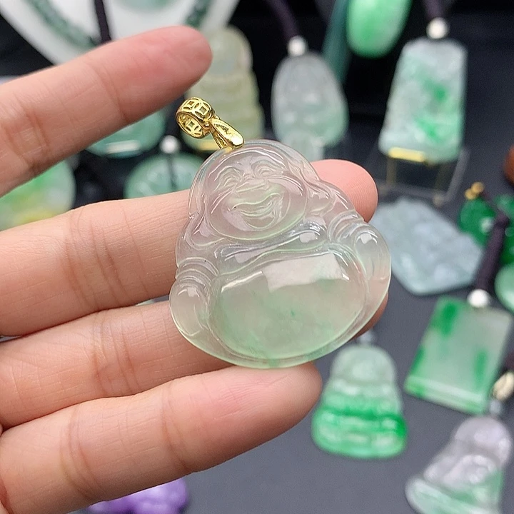 翡翠未镶嵌吊坠(赠链)