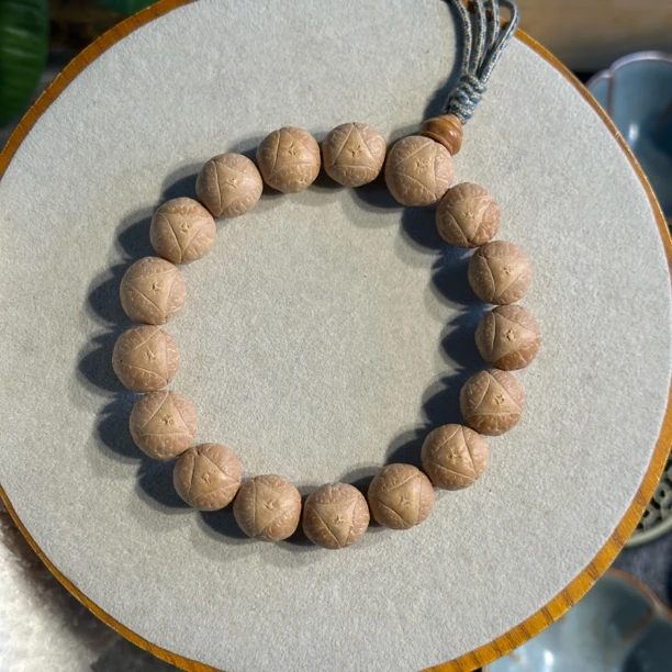 尼泊尔凤眼龙眼菩提手串厚圆大眼睛龙眼菩提16颗