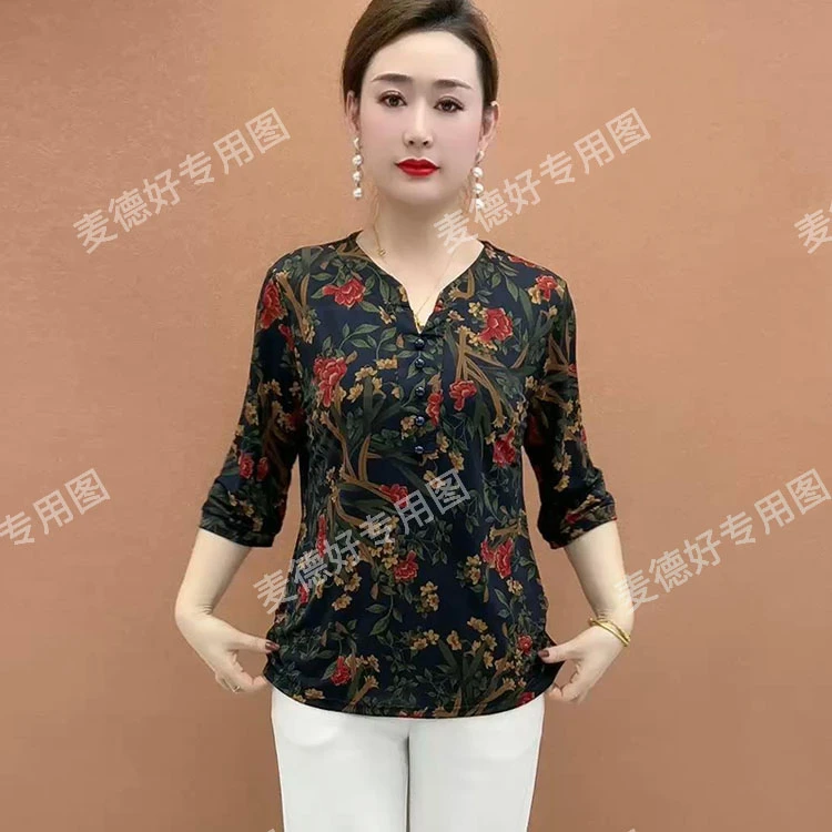 春夏新款中年妈妈装气质显瘦半袖洋气时尚宽松遮肚子印花V领小衫