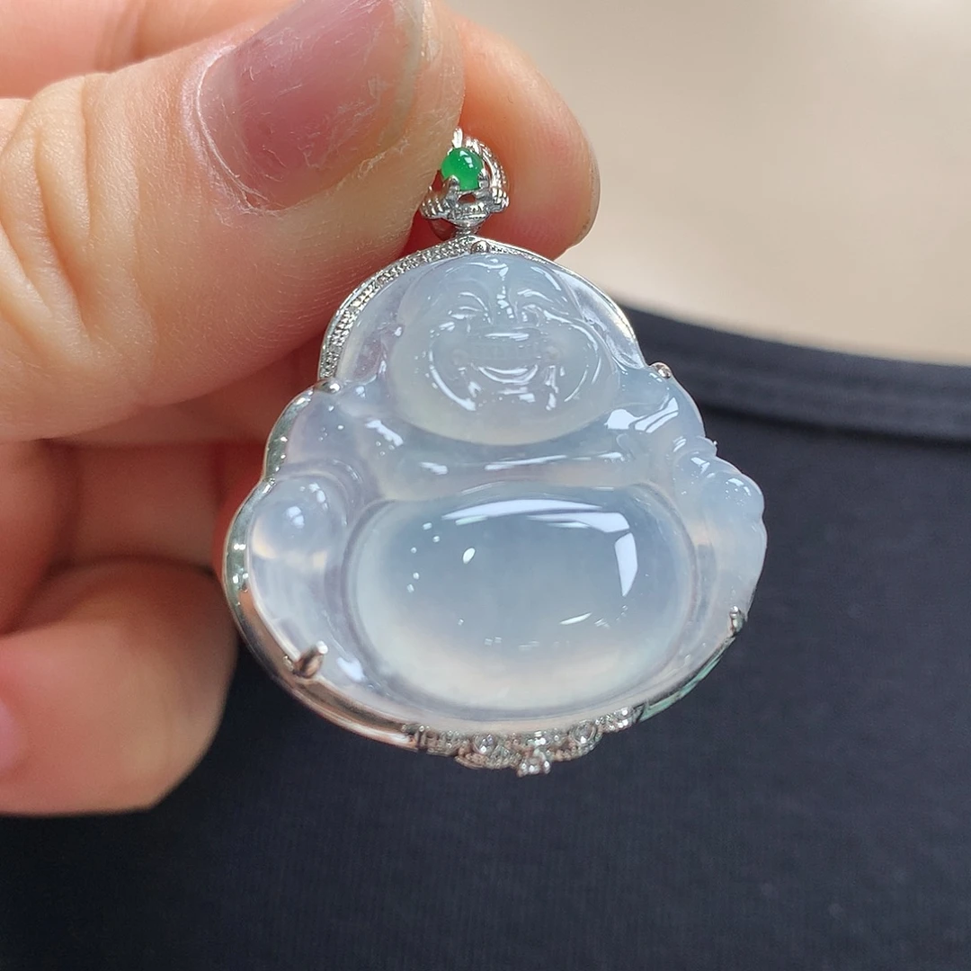 翡翠18K金镶嵌颈饰佛公