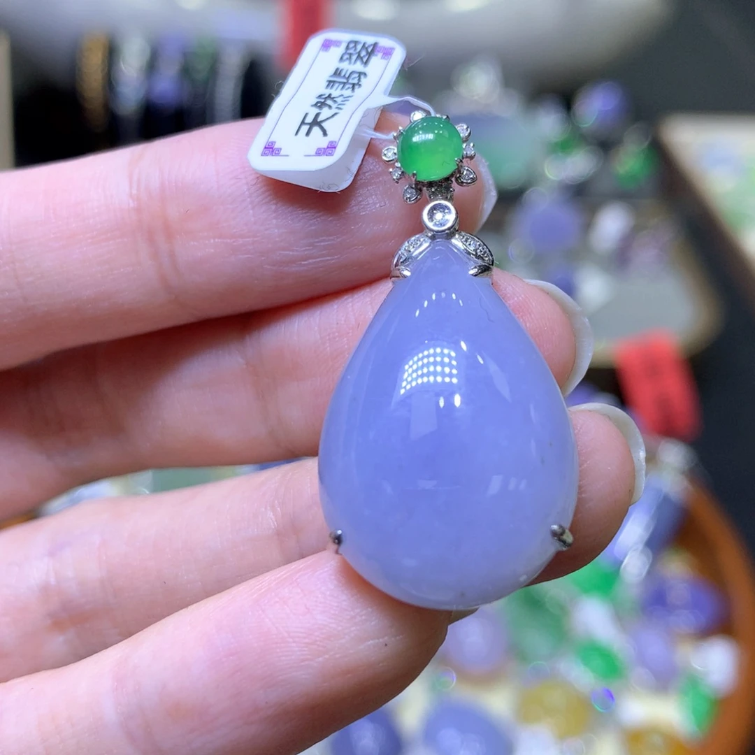 【闪购商品】翡翠颈饰18K金镶嵌翡翠吊坠项链