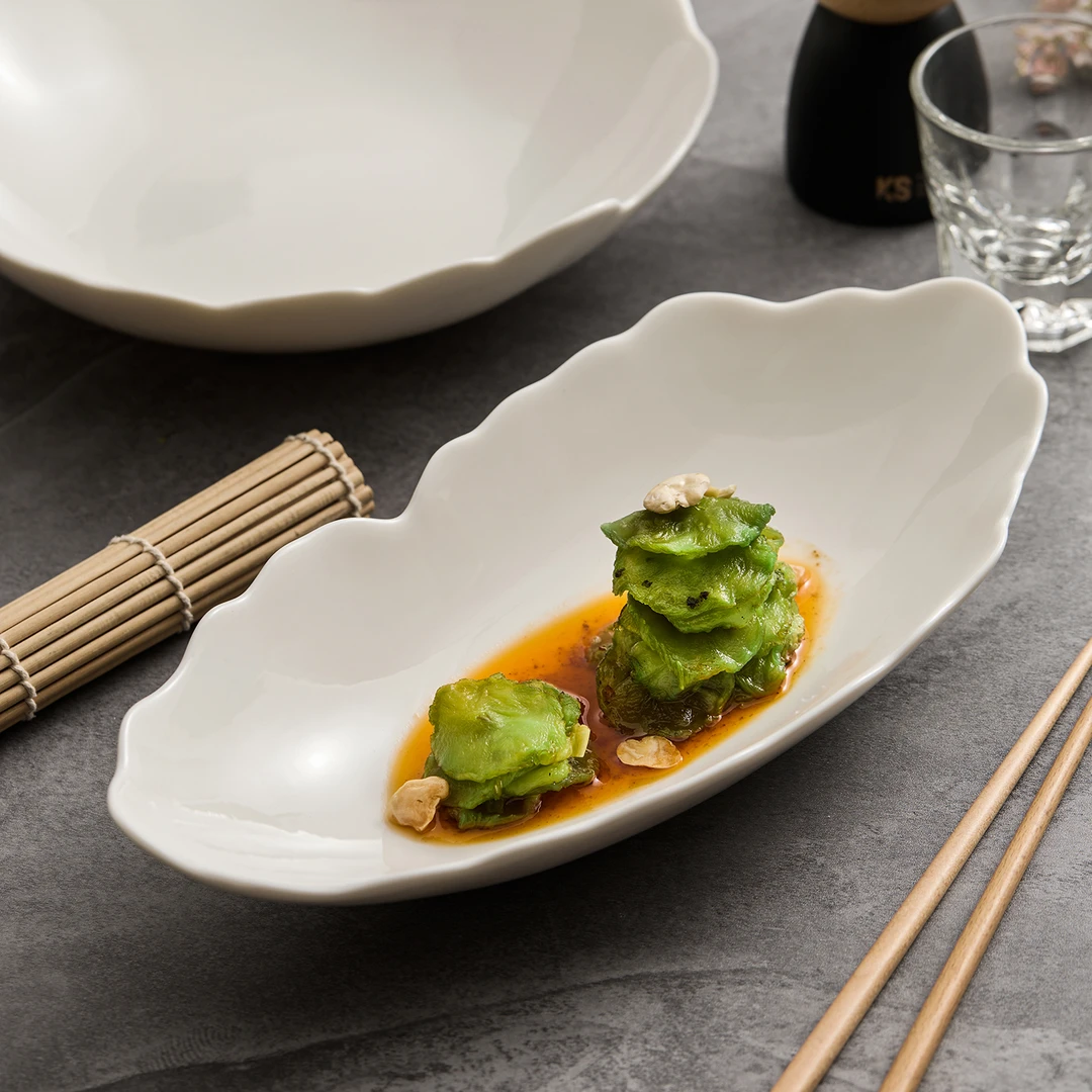 德化白瓷餐具2025年高级感精致的个性创意叶形陶瓷盘子餐盘冷菜盘