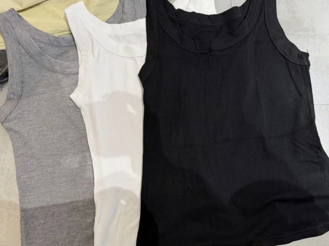 竖螺纹显瘦内搭背心防走光百搭