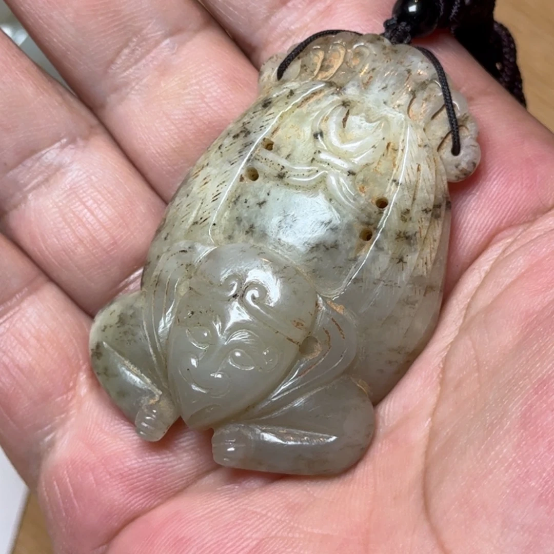 啊***峰颈饰未镶嵌和田玉