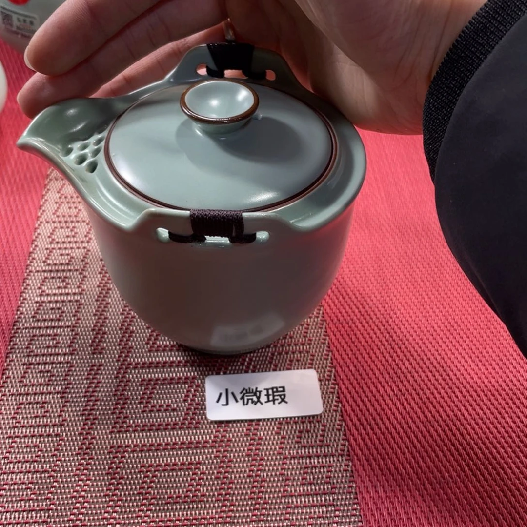 瓷片。。。。。。。。。。。。。。。。。。