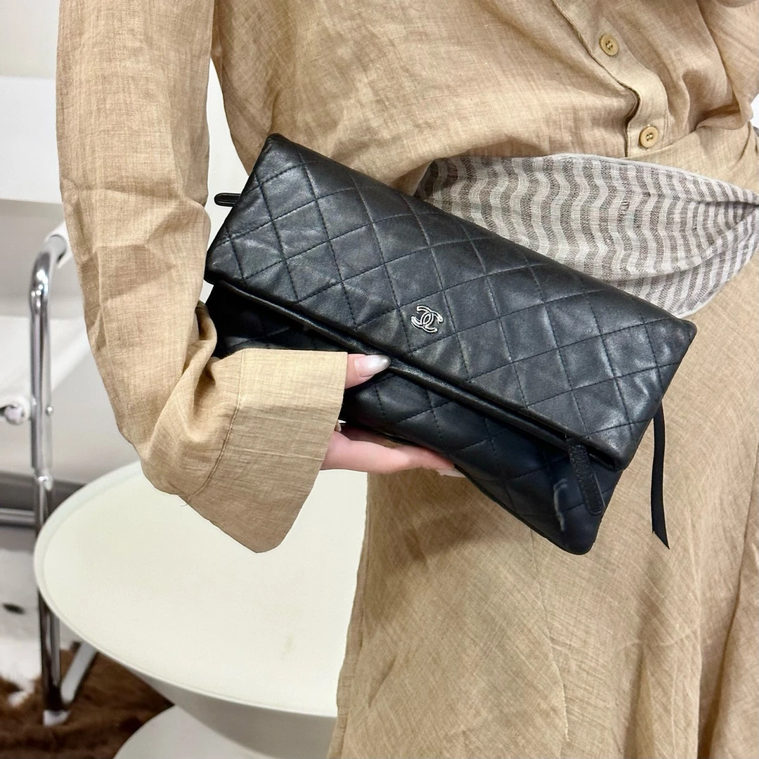 95新 Chanel/香奈儿 chanel 黑色菱格纹手拿包