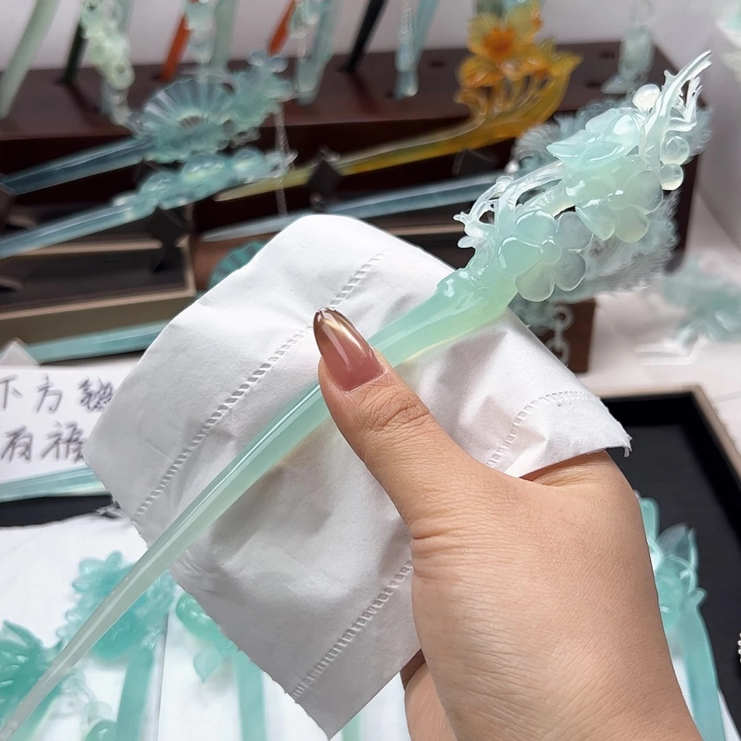 蛇纹石玉未镶嵌发饰