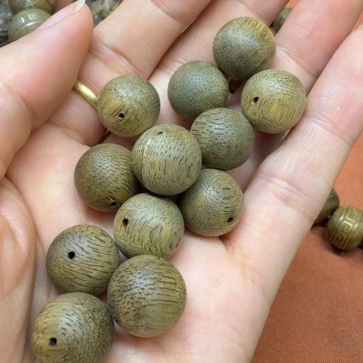 大叶紫檀（黑酸枝木类）