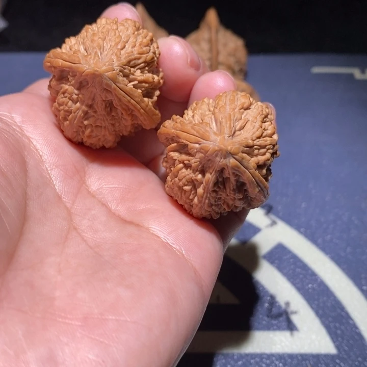 吊坠文玩核桃塔尖