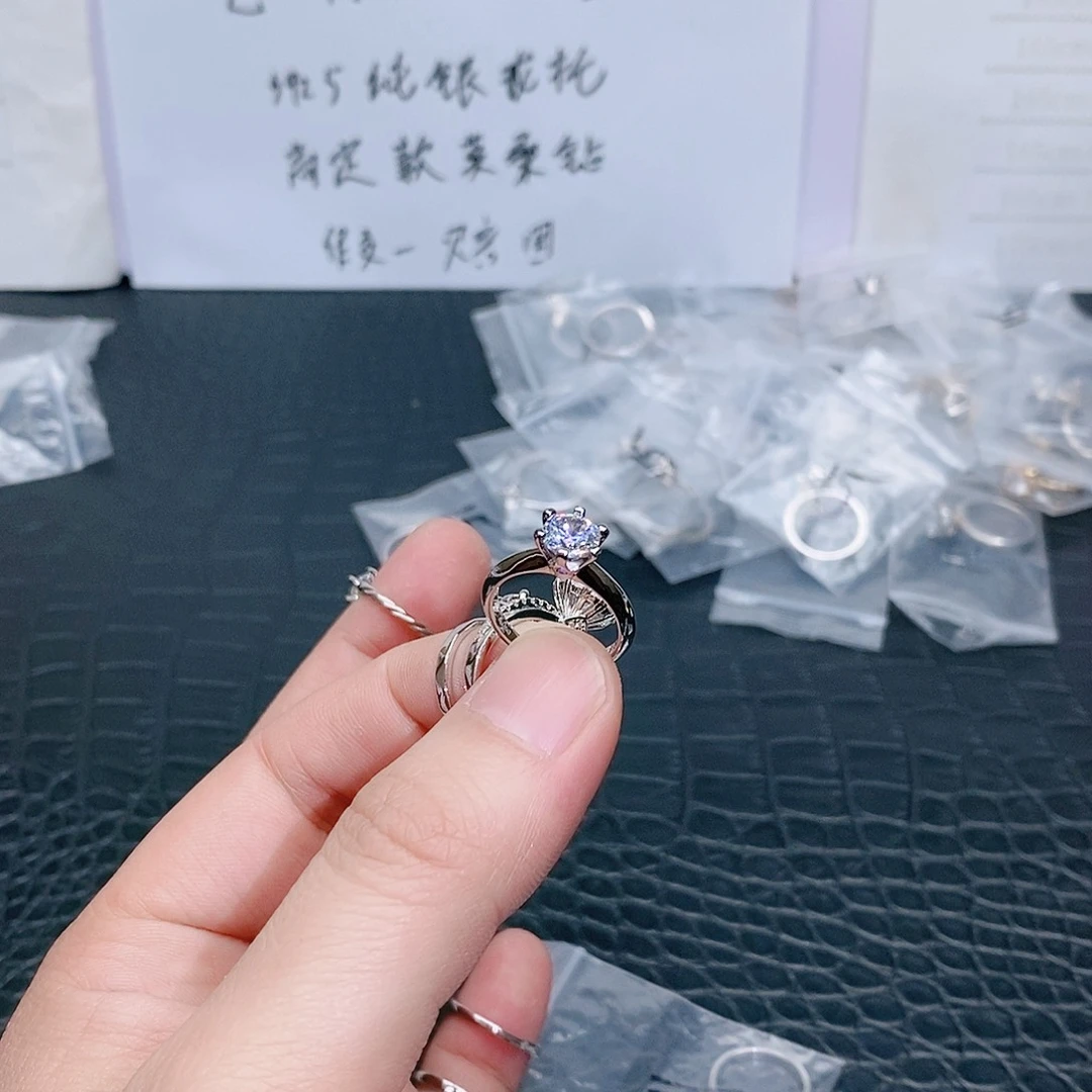 合成碳硅石925银T六爪1克拉9码