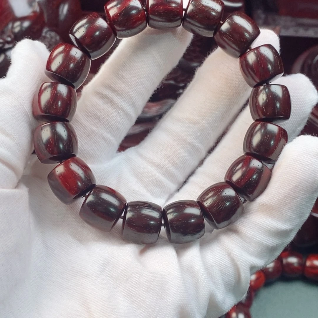 至***。小叶紫檀其他（檀香紫檀）