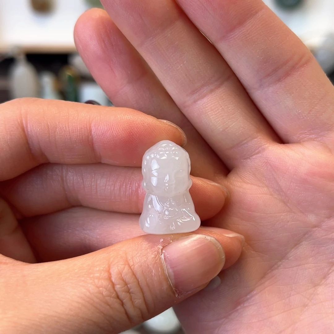 和田玉未镶嵌颈饰宝宝佛