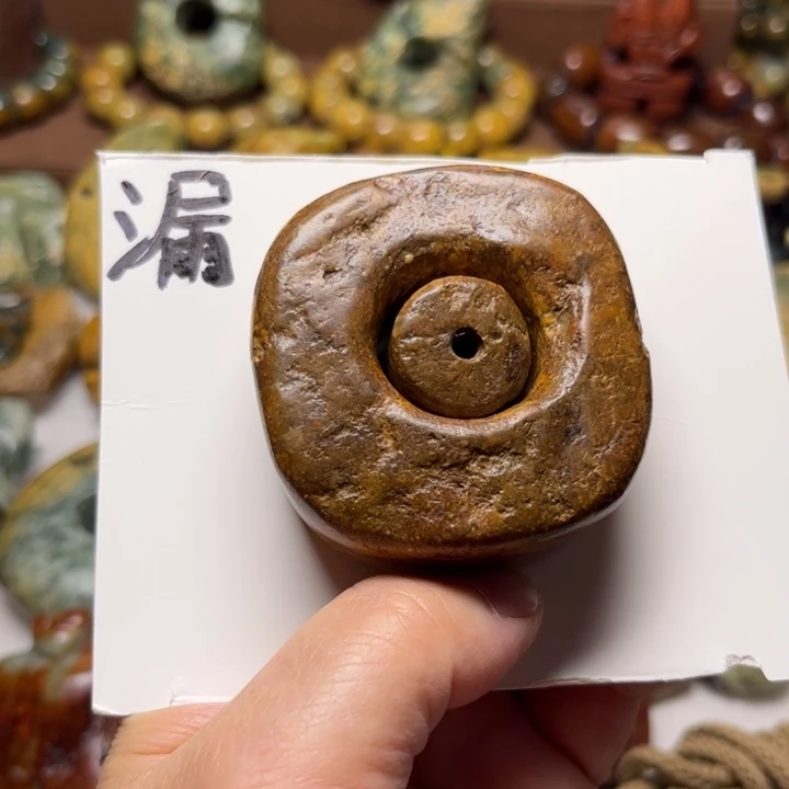 岫岩河磨玉（透闪石质玉）未镶嵌珠宝奇石