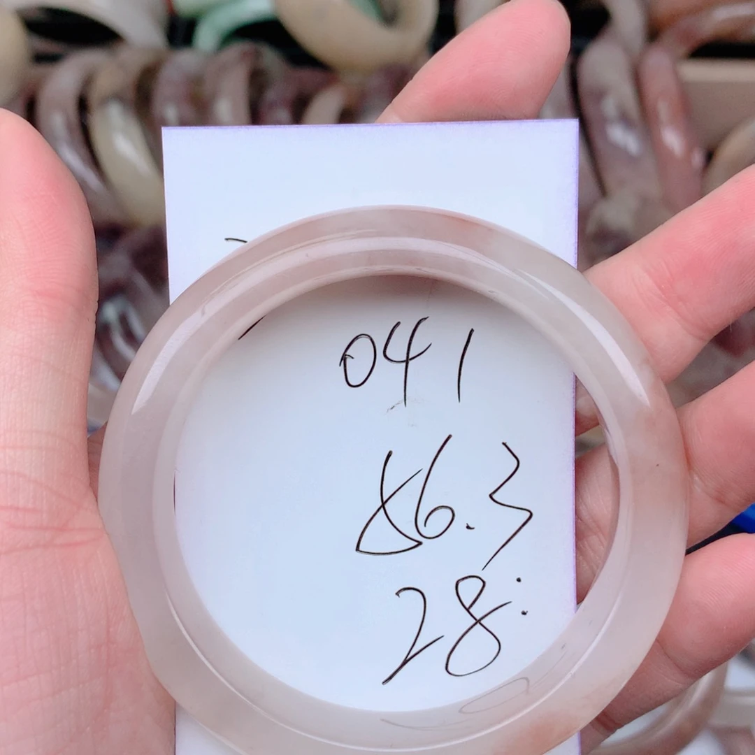 石英质玉未镶嵌手镯041