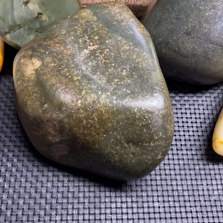 未镶嵌和田玉挂件秋**我