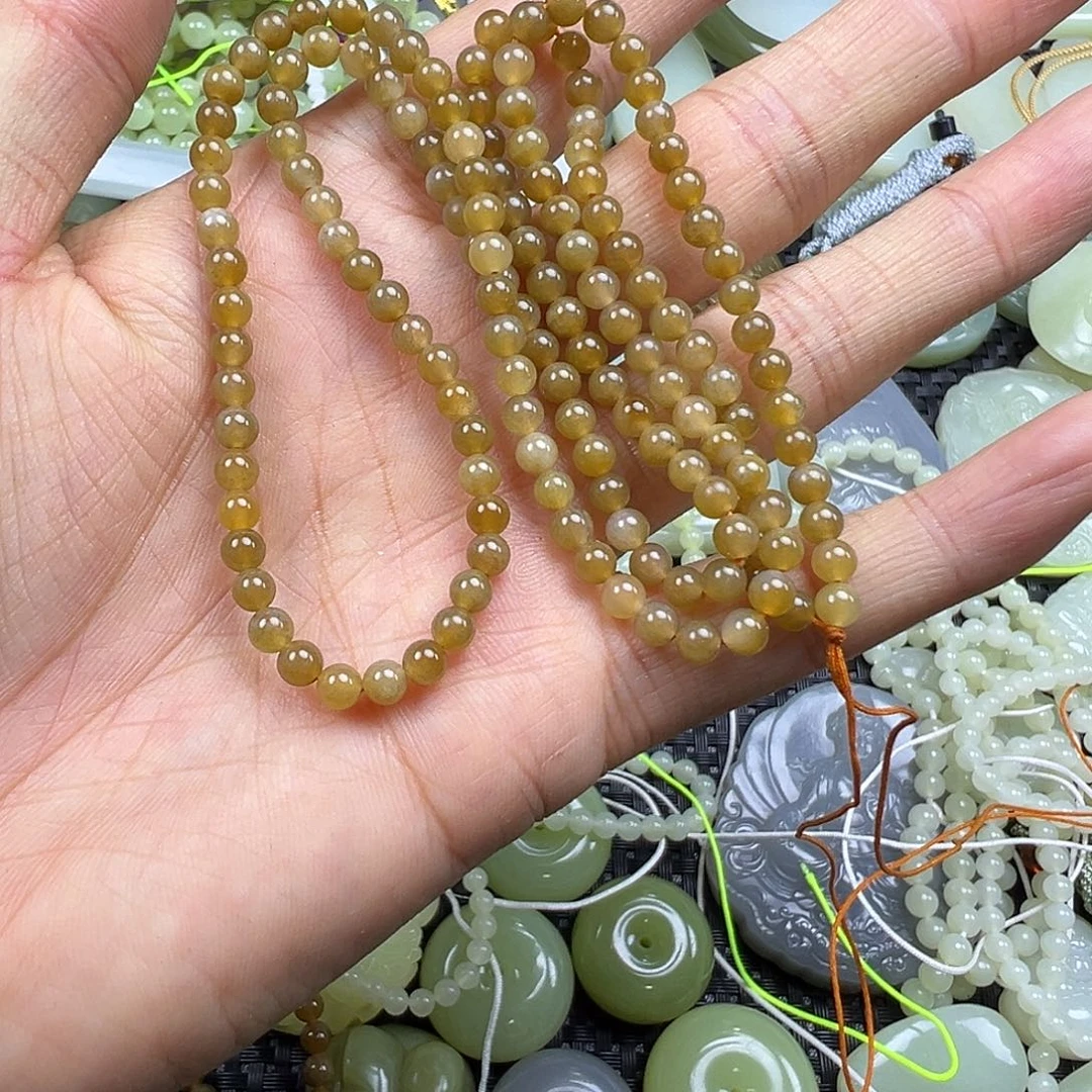 和田玉未镶嵌颈饰卡4多圈