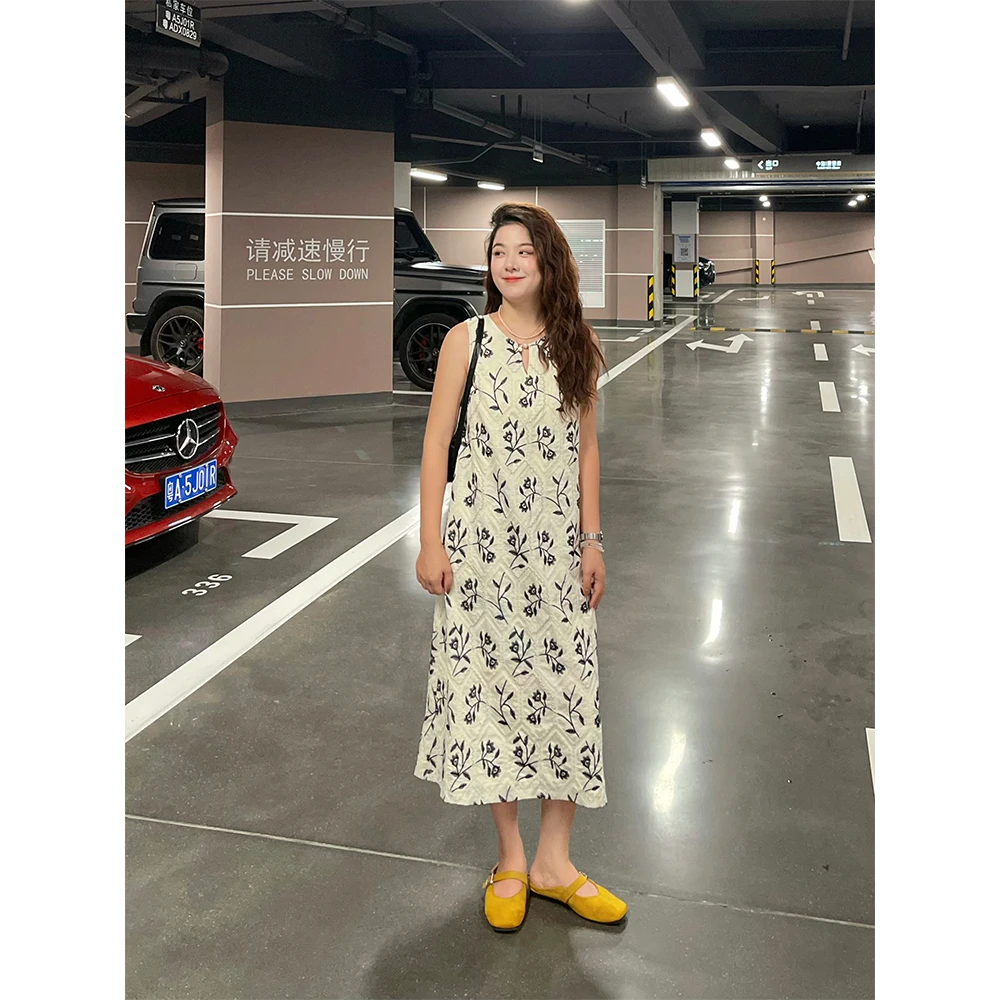 WenWen小个子花朵刺绣高级背心连衣裙水滴圆领设计时尚群子4192