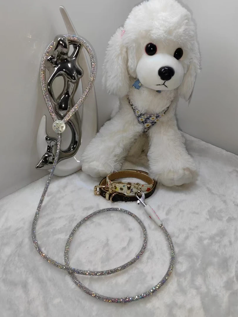 宠物狗狗外出牵引绳水钻闪钻高端结实奢华满钻遛狗绳子小型犬狗链