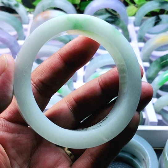 阿***铠定制翡翠未镶嵌福利