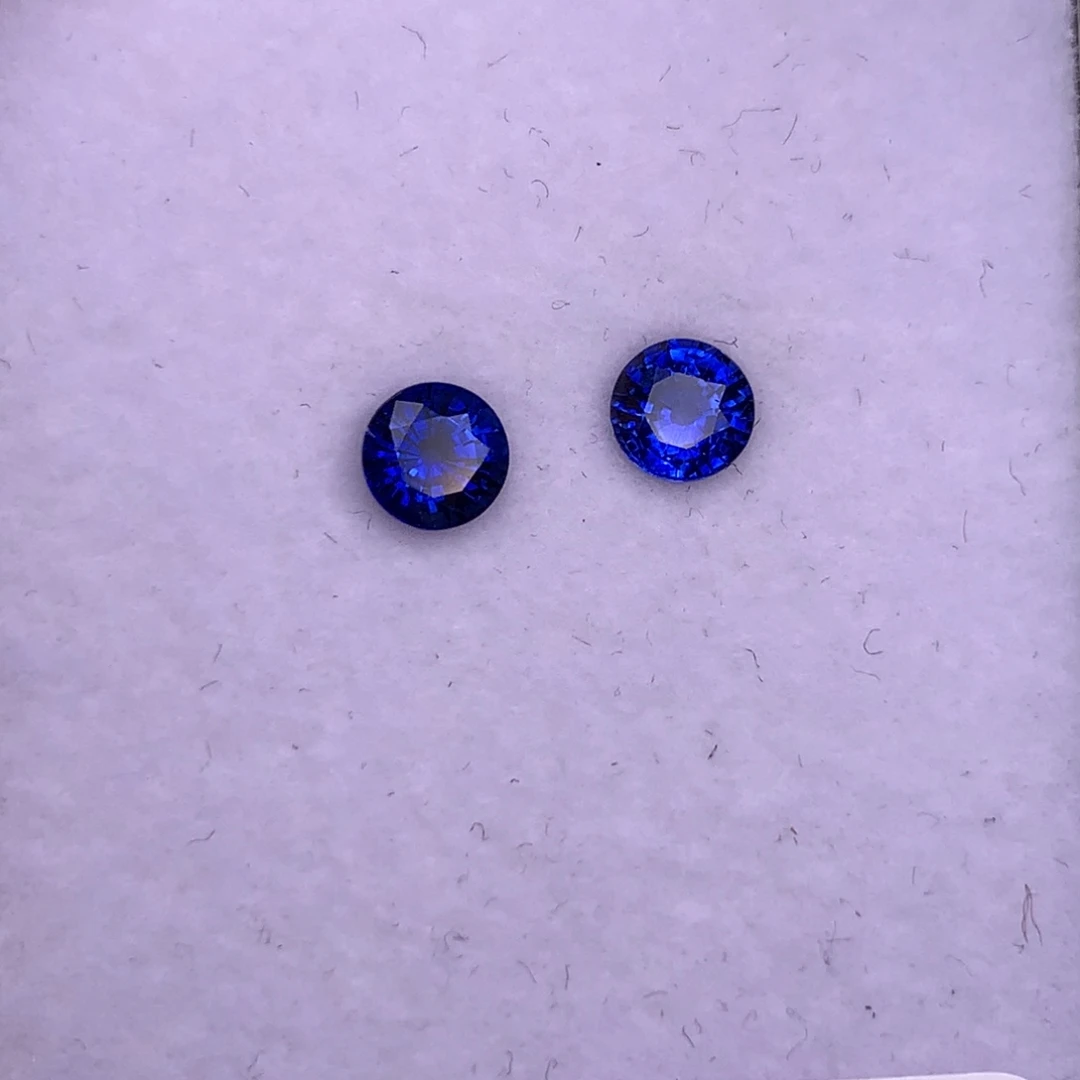 蓝宝石裸石0.9克拉