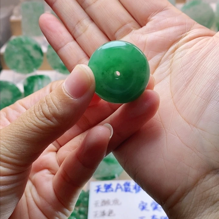 未镶嵌石英质玉珠宝奇石哄*龏非洲翠