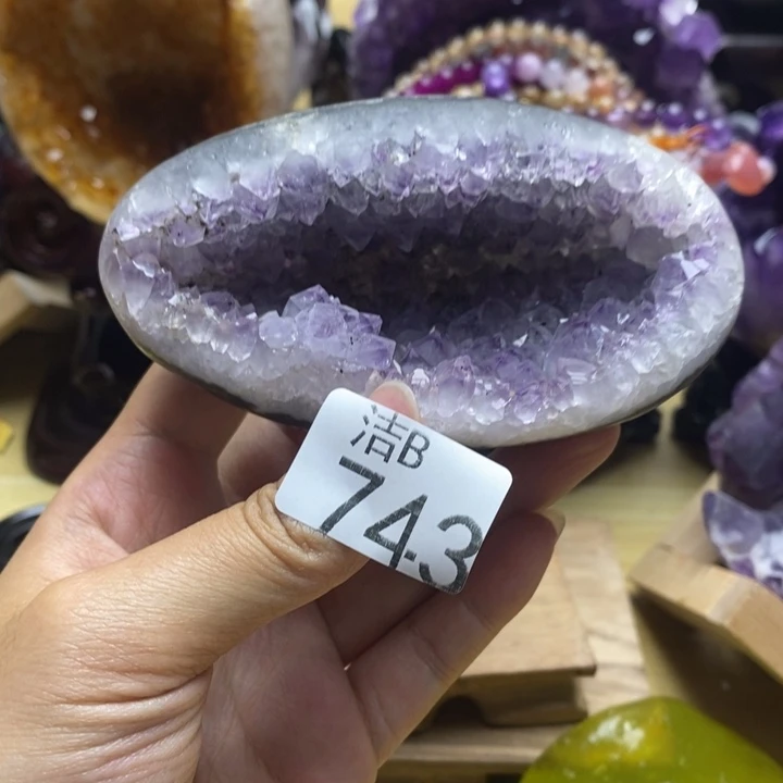 未镶嵌水晶大型摆件（非配饰）