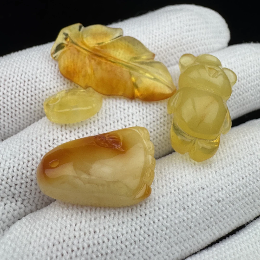 M1612天然原矿蜜蜡配饰3.35g支持复检假一罚四