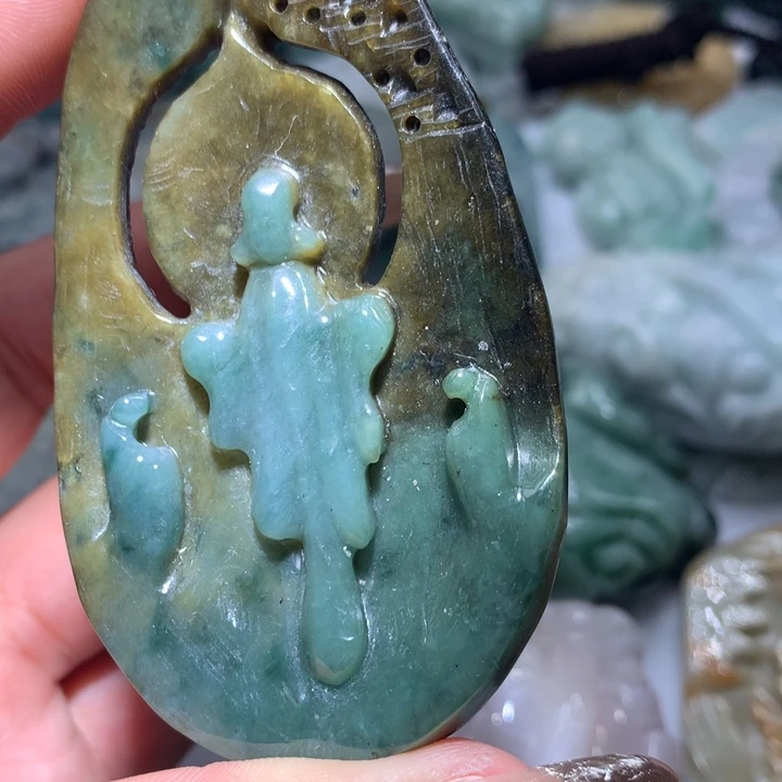 翡翠未镶嵌颈饰保真天然A货翡翠