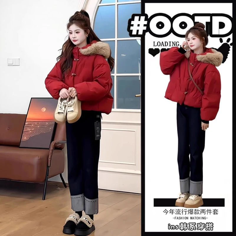 2025冬季新年氛围感穿搭韩版宽松减龄连帽棉服直筒牛仔裤两件套装
