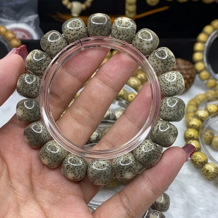 星月菩提吊坠@*帆13糯冰绿