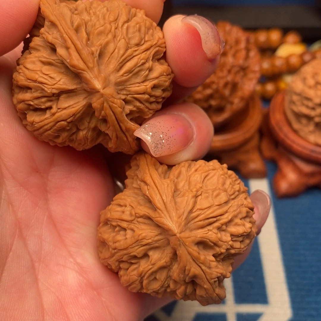 蓝***天文玩核桃吊坠南疆