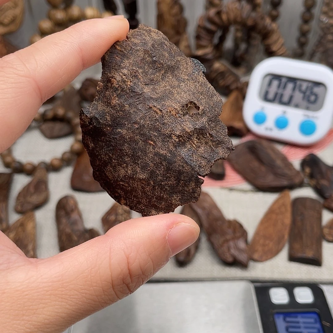 沉香碎屑沉香海南九分2.45