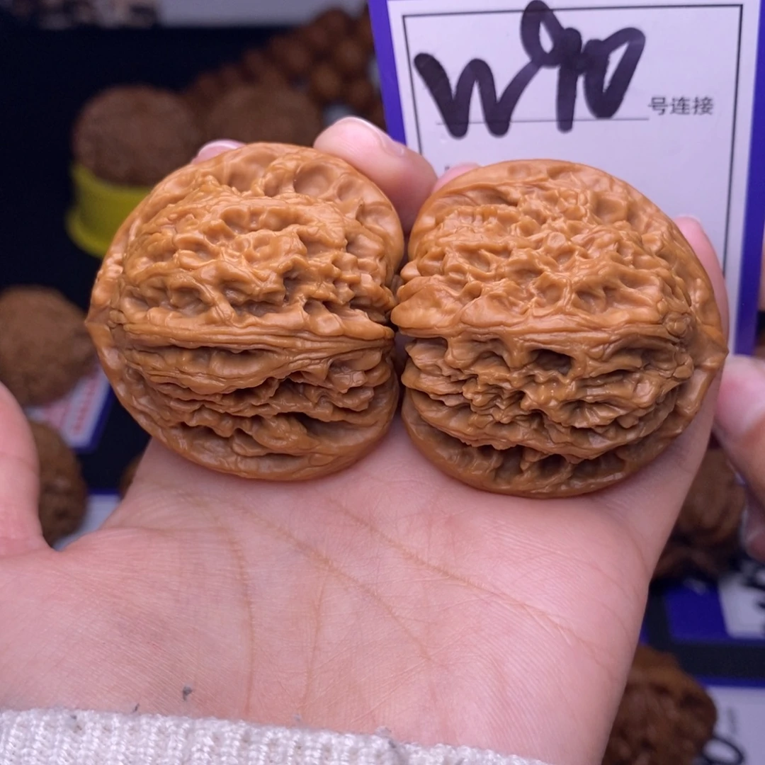 文玩核桃吊坠W90链接 三角疆42尺