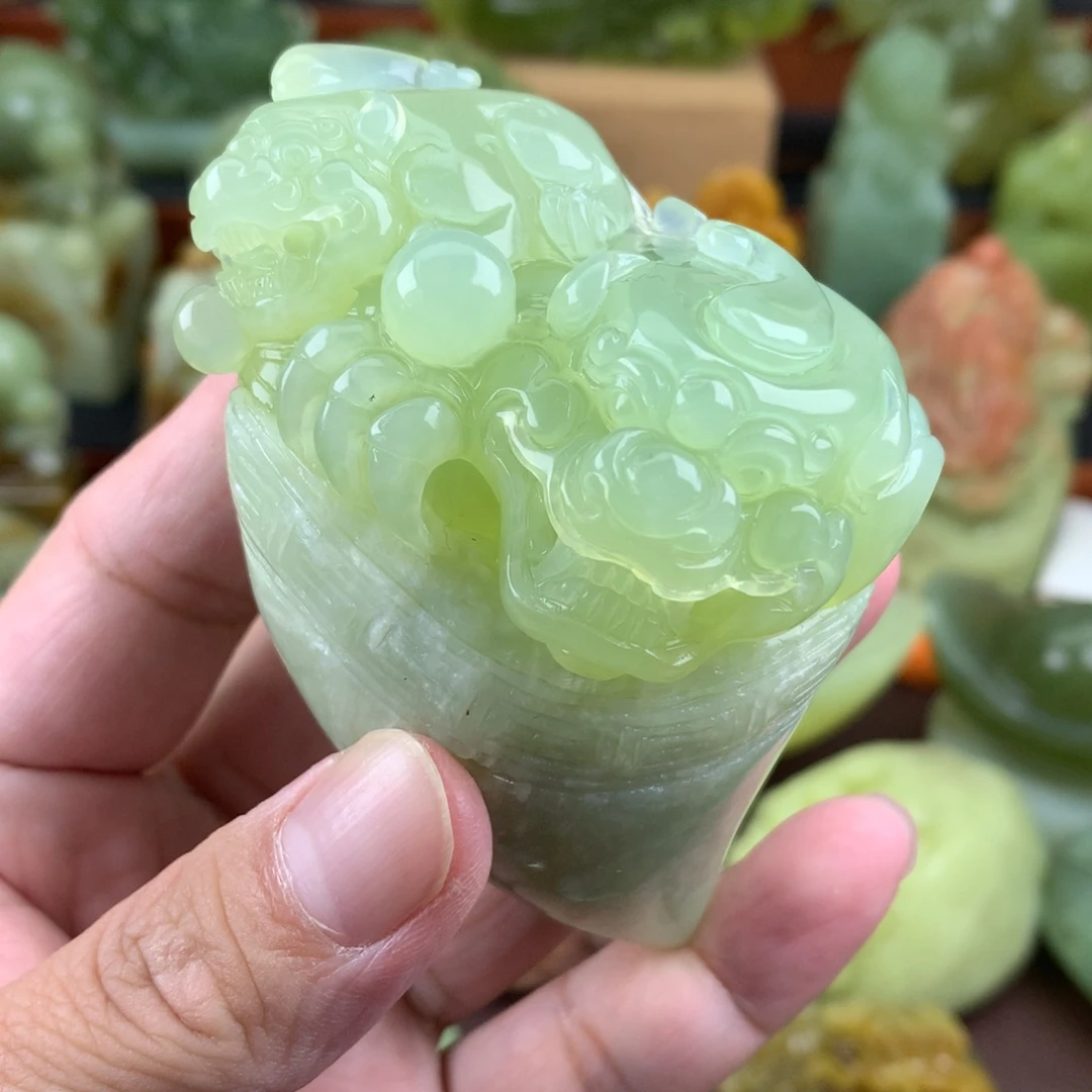 岫玉未镶嵌手把件