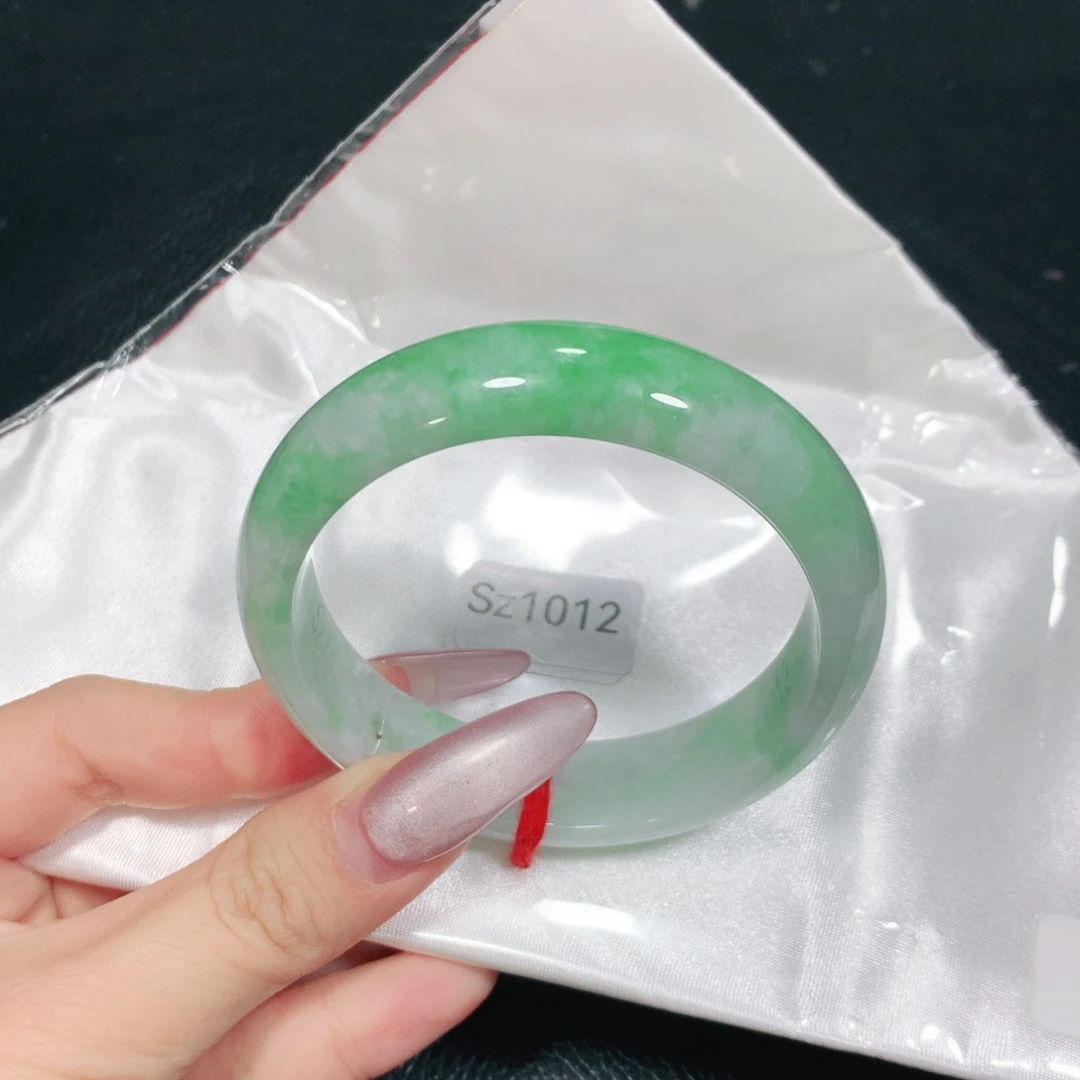 翡翠未镶嵌手镯Sz1012-04